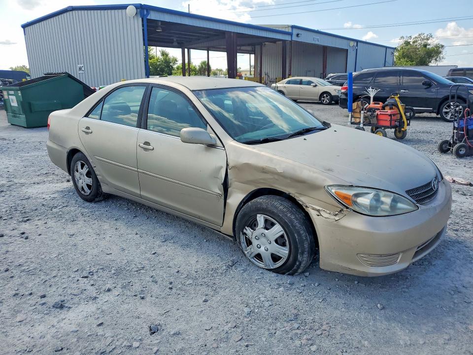 Photo 4 from auction – 2004 TOYOTA CAMRY with VIN 4T1BE32K24U903206