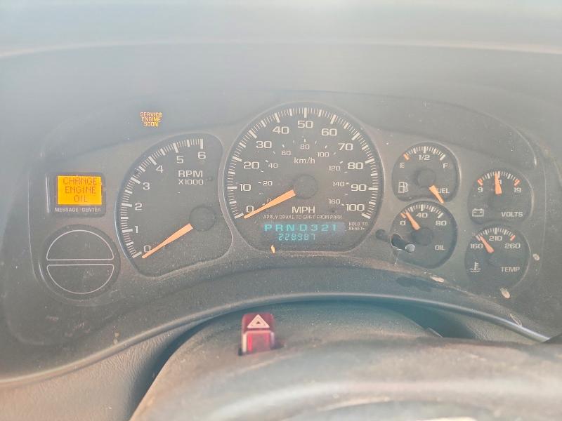 Снимка 9 от търг – 2002 CHEVROLET TAHOE с VIN 1GNEC13Z92R303622
