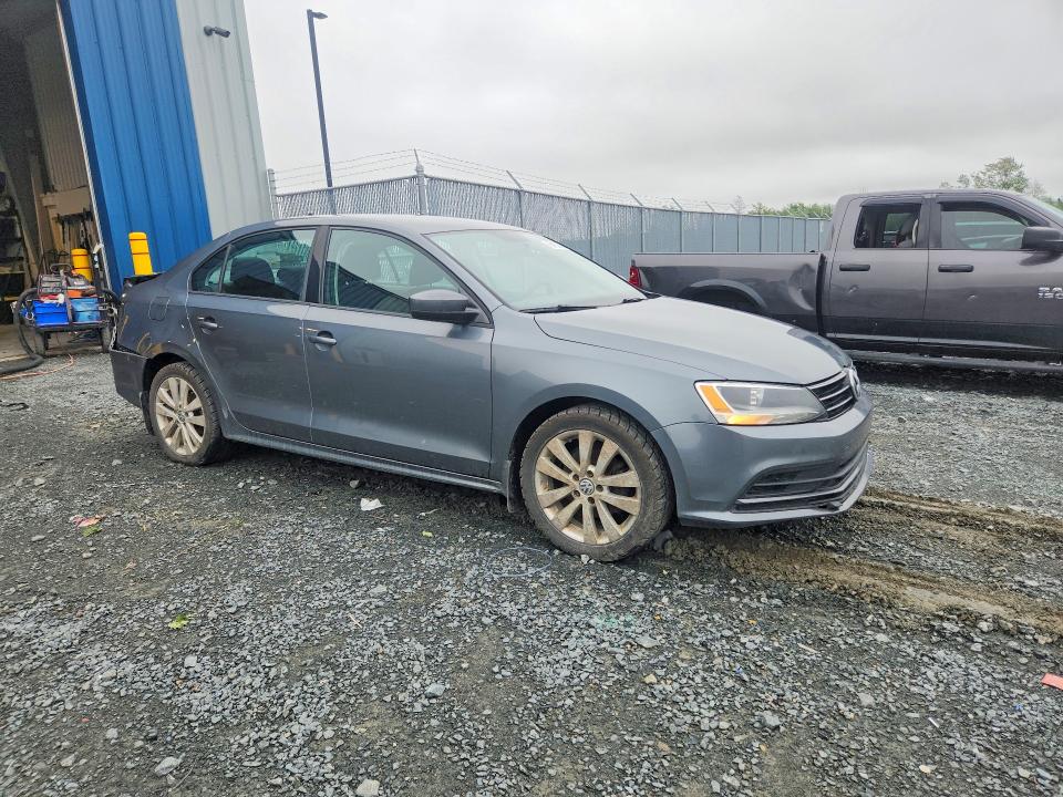 Photo 4 from auction – 2017 VOLKSWAGEN JETTA with VIN 3VW2B7AJ4HM213834