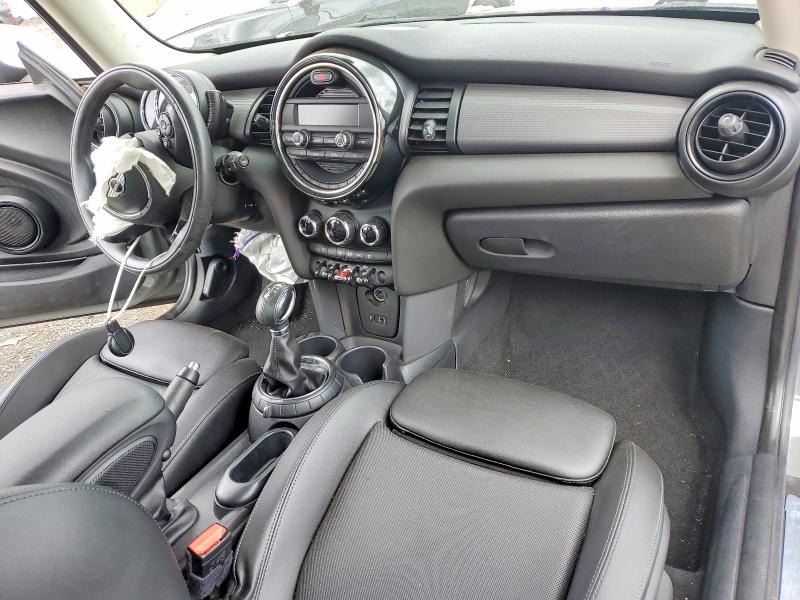 Photo 8 from auction – 2016 MINI COOPER with VIN WMWXP5C51G3B76711