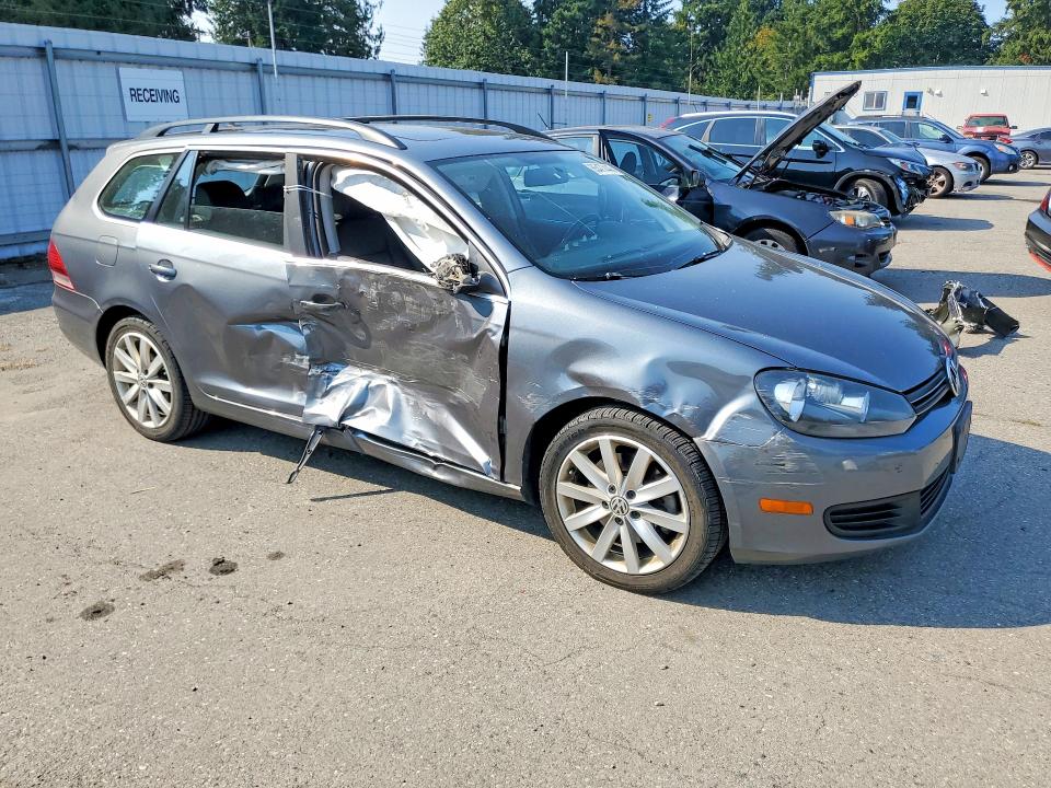 Photo 4 from auction – 2014 VOLKSWAGEN JETTA with VIN 3VWPL7AJ1EM605362