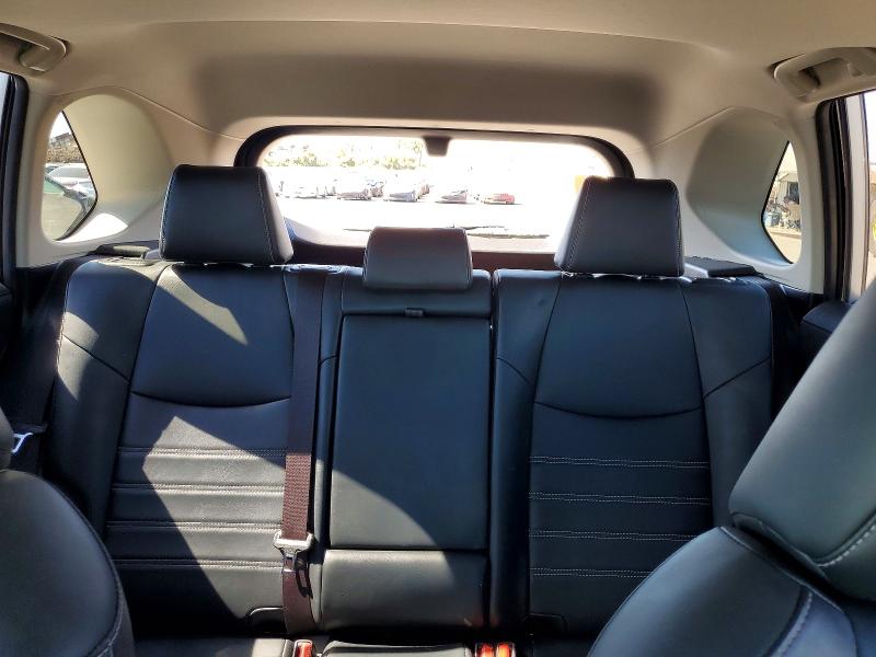 Photo 10 from auction – 2019 TOYOTA RAV4 with VIN JTMC1RFV3KD040781