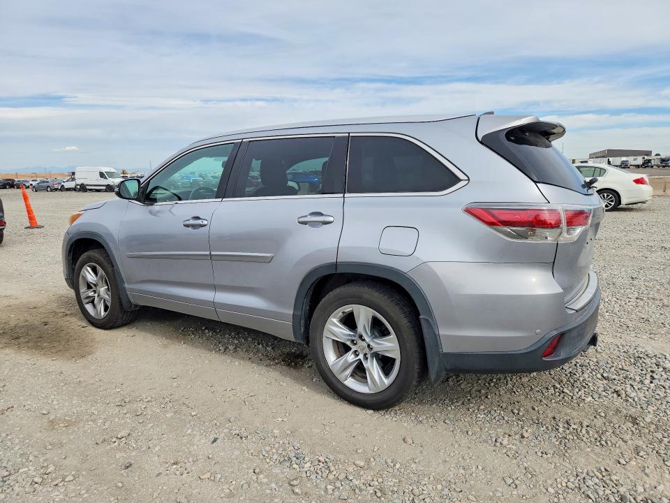 Photo 2 from auction – 2014 TOYOTA HIGHLANDER with VIN 5TDDKRFH2ES038895