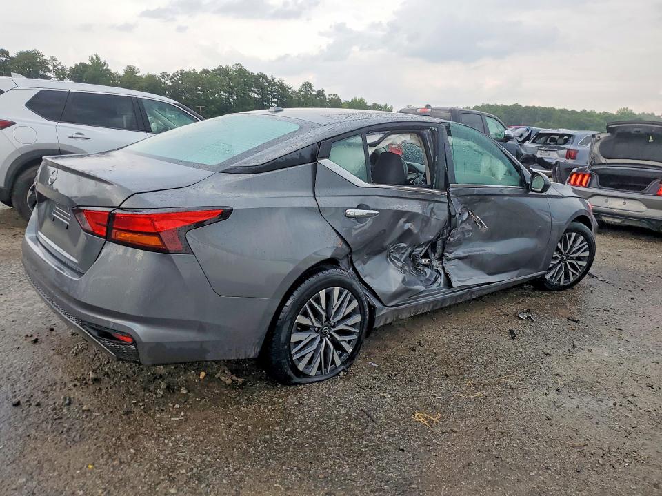 Photo 3 from auction – 2025 NISSAN ALTIMA with VIN 1N4BL4DV0SN364914