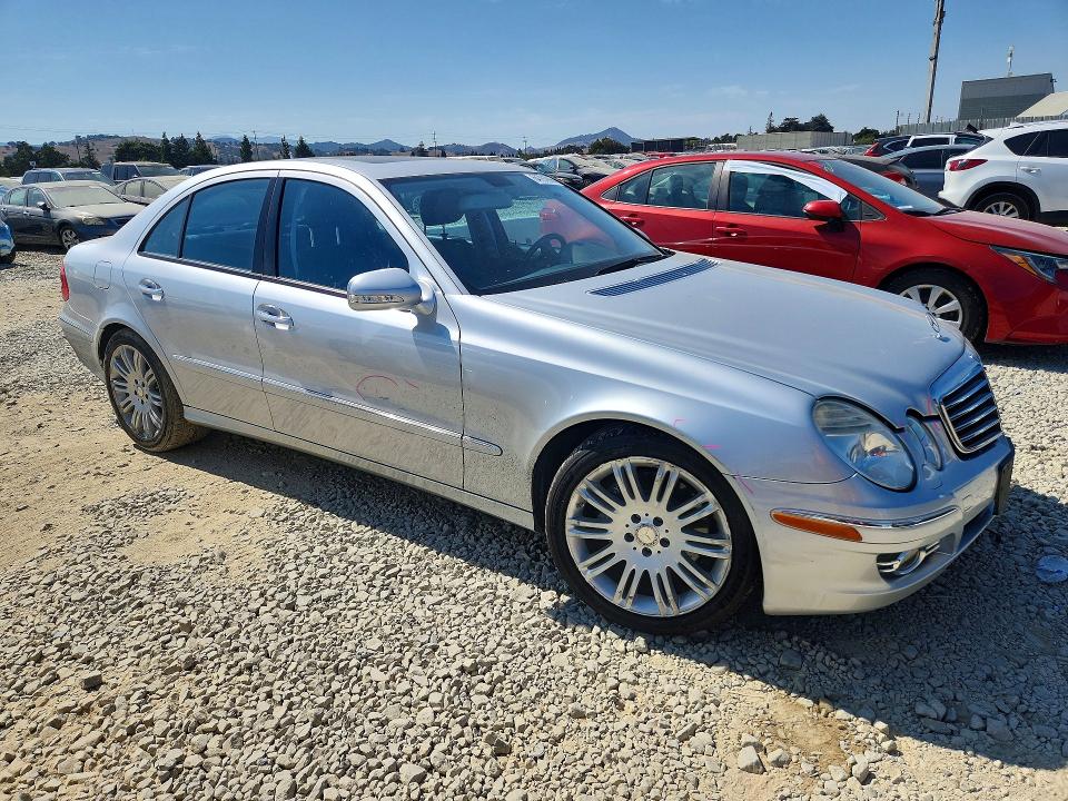 Photo 4 from auction – 2008 MERCEDES-BENZ E with VIN WDBUF56X08B228516