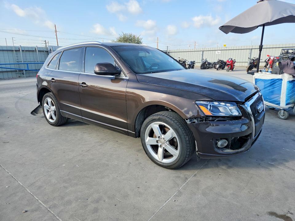 Foto 4 de la subasta – 2011 AUDI Q5 con VIN WA1LFAFP6BA112847