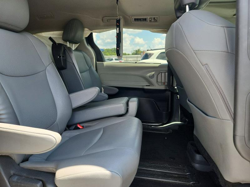 Photo 11 from auction – 2022 TOYOTA SIENNA with VIN 5TDYRKEC8NS088100