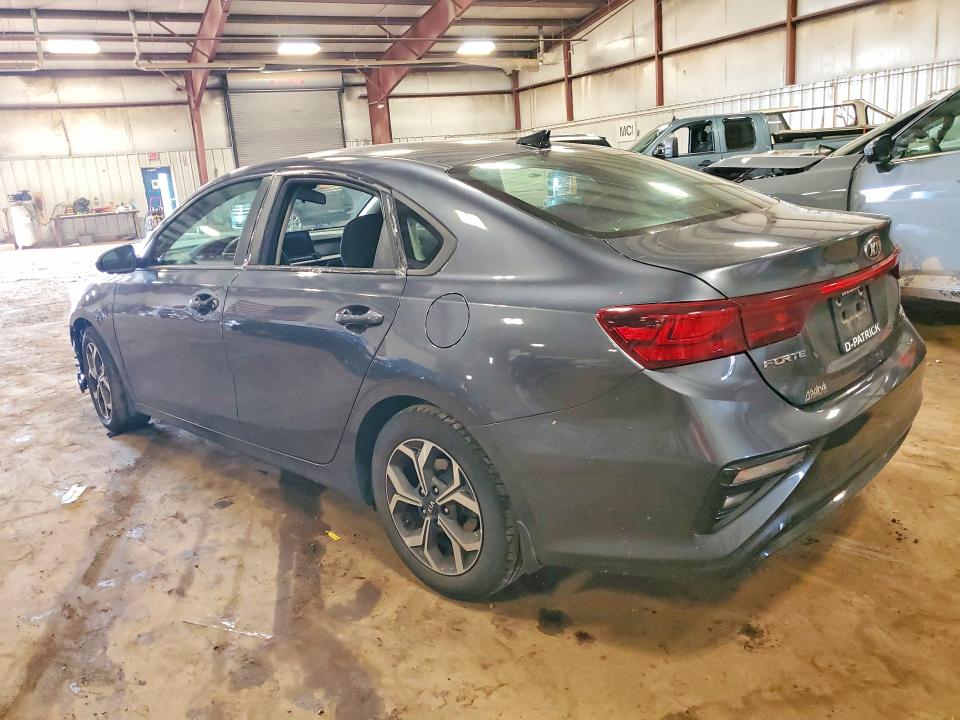 Photo 2 from auction – 2020 KIA FORTE with VIN 3KPF24AD2LE162902