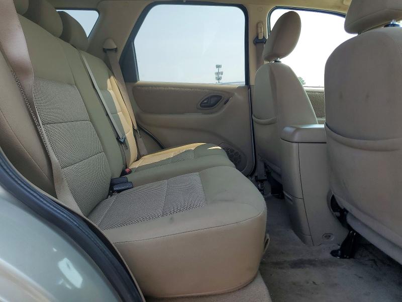 Photo 11 from auction – 2005 FORD ESCAPE with VIN 1FMYU93125KD74746
