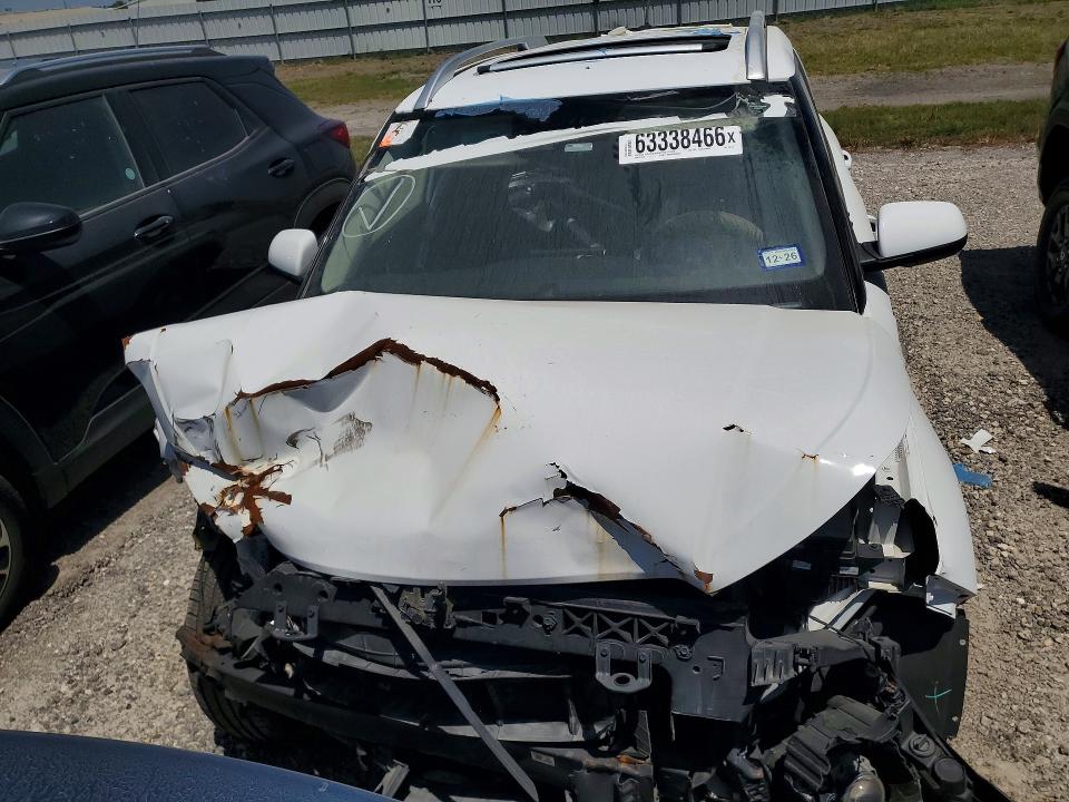Photo 5 from auction – 2023 HYUNDAI VENUE with VIN KMHRC8A33PU219104