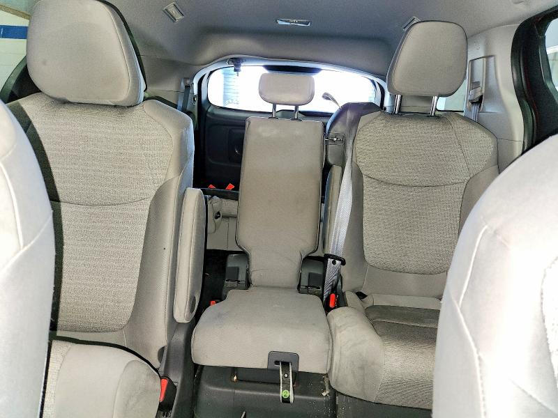 Photo 10 from auction – 2021 TOYOTA SIENNA with VIN 5TDKRKEC0MS006901