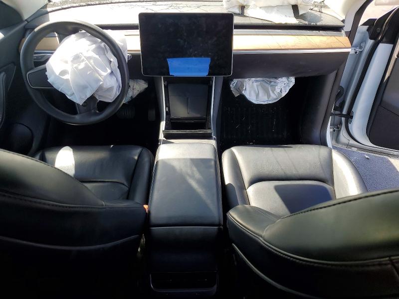Photo 8 from auction – 2020 TESLA MODEL Y with VIN 5YJYGDEE2LF057574