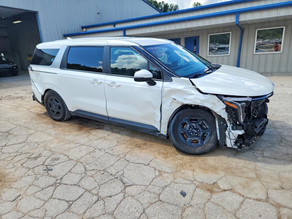 Photo 4 from auction – 2025 KIA CARNIVAL with VIN KNDNB5K38S6482091