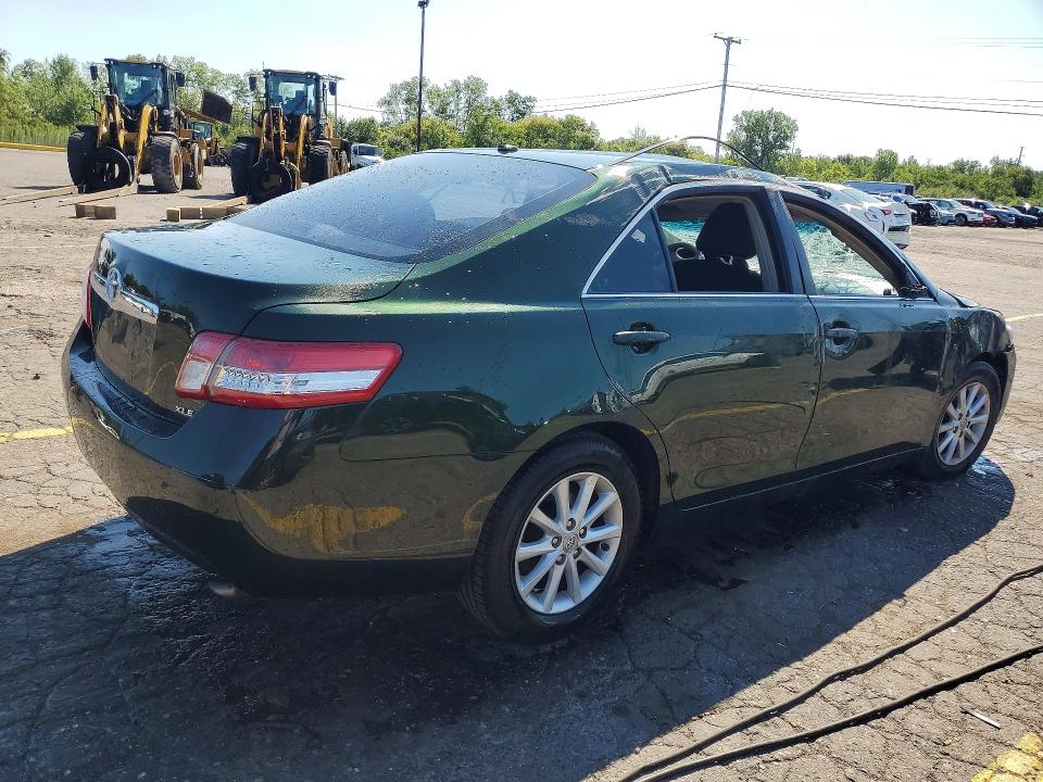 Photo 3 from auction – 2011 TOYOTA CAMRY with VIN 4T4BF3EKXBR113969