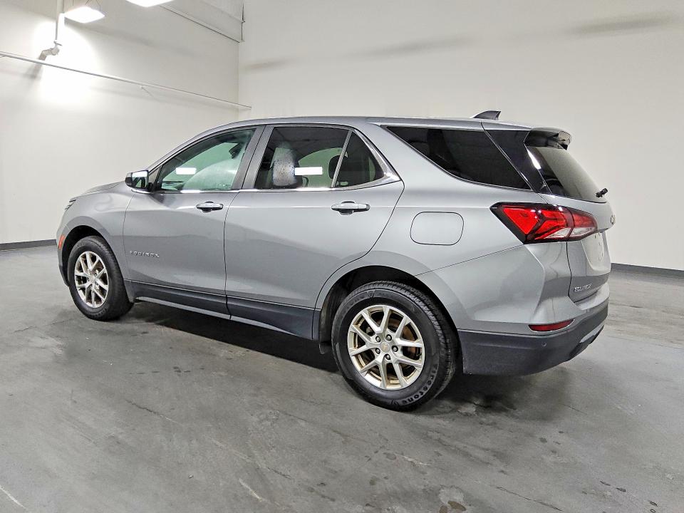 Photo 2 from auction – 2023 CHEVROLET EQUINOX with VIN 3GNAXTEG6PL240777