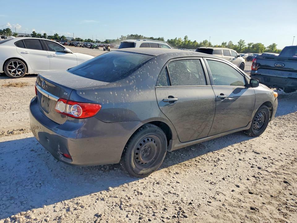 Photo 3 from auction – 2011 TOYOTA COROLLA with VIN 2T1BU4EE1BC733515