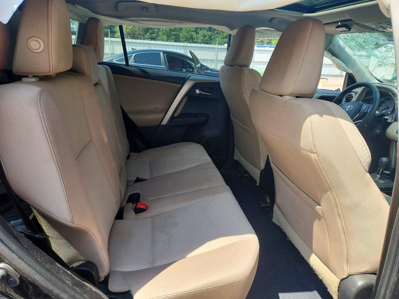 Photo 11 from auction – 2015 TOYOTA RAV4 with VIN 2T3RFREV3FW286431