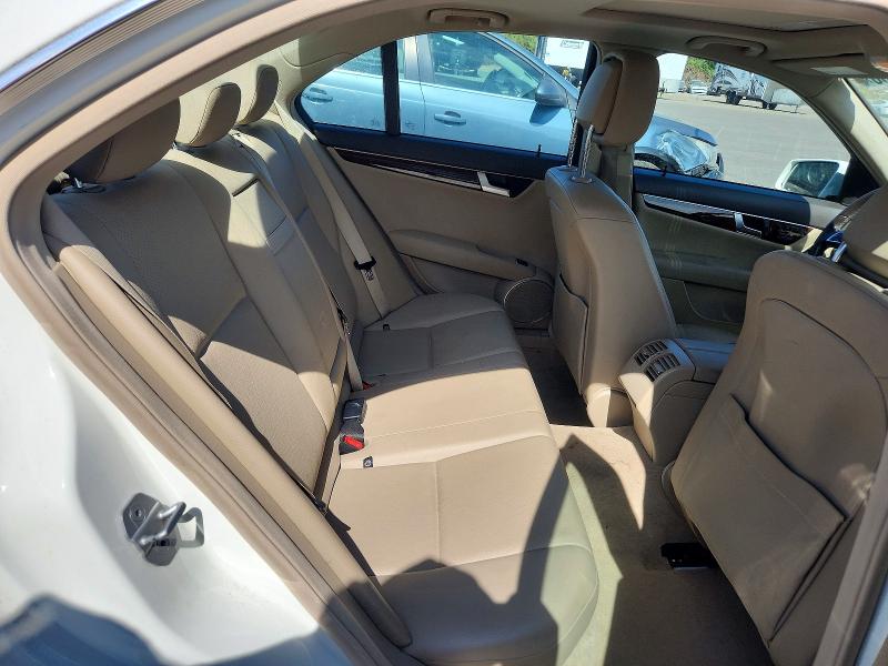 Photo 10 from auction – 2012 MERCEDES-BENZ C with VIN WDDGF8BB3CR201892