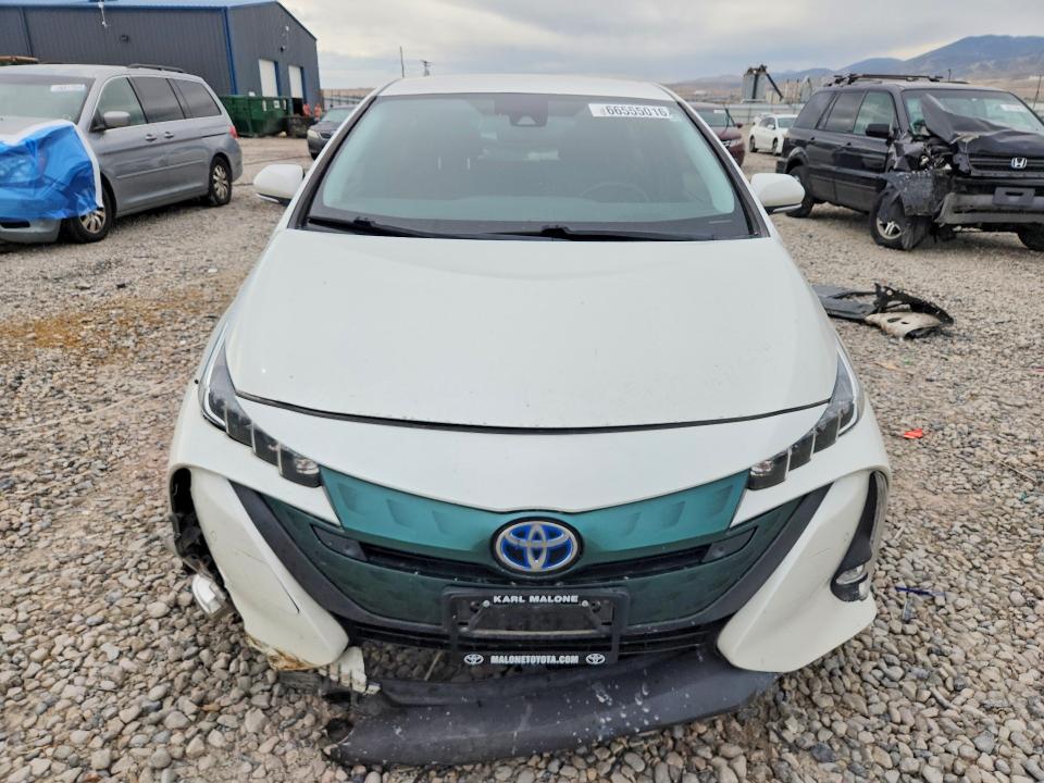 Photo 5 from auction – 2018 TOYOTA PRIUS PRIME with VIN JTDKARFP7J3090746