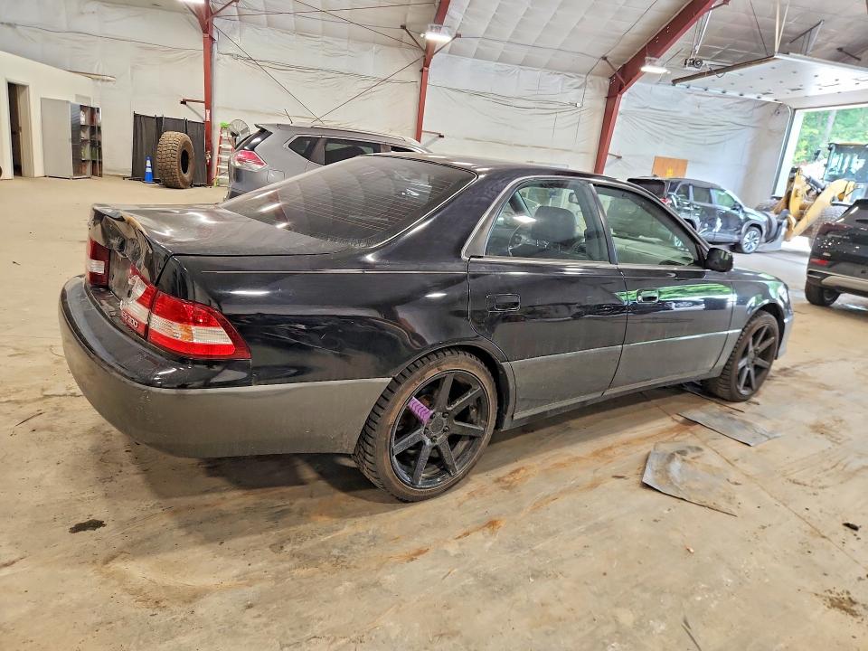 Photo 3 from auction – 2000 LEXUS ES with VIN JT8F28G0Y5084483