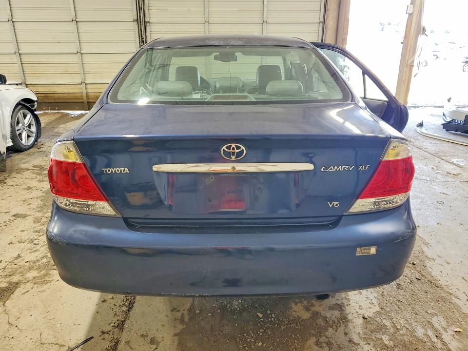Photo 6 from auction – 2005 TOYOTA CAMRY with VIN 4T1BF30K45U101208