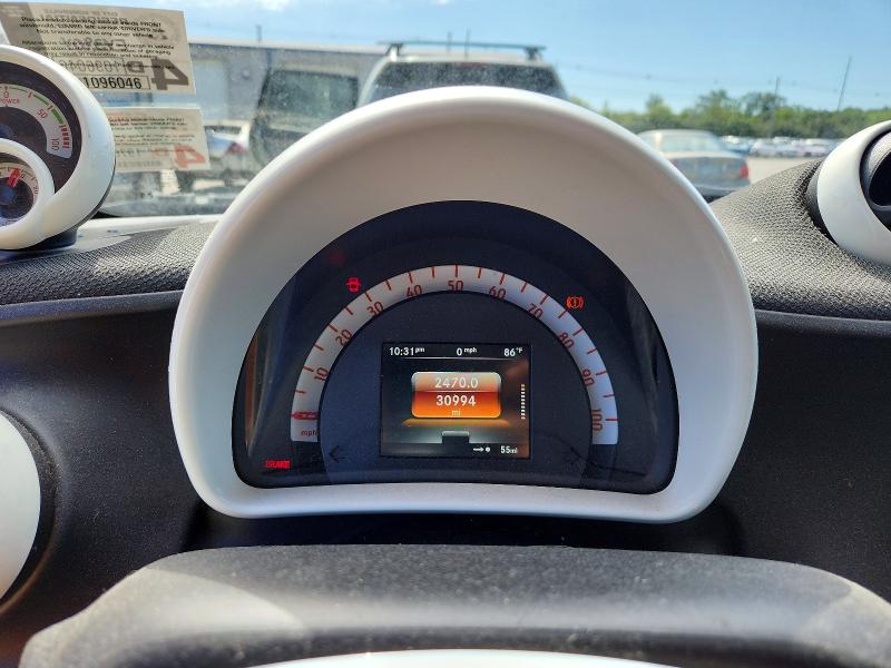 Photo 9 from auction – 2018 SMART FORTWO with VIN WMEFJ9BAXJK247129