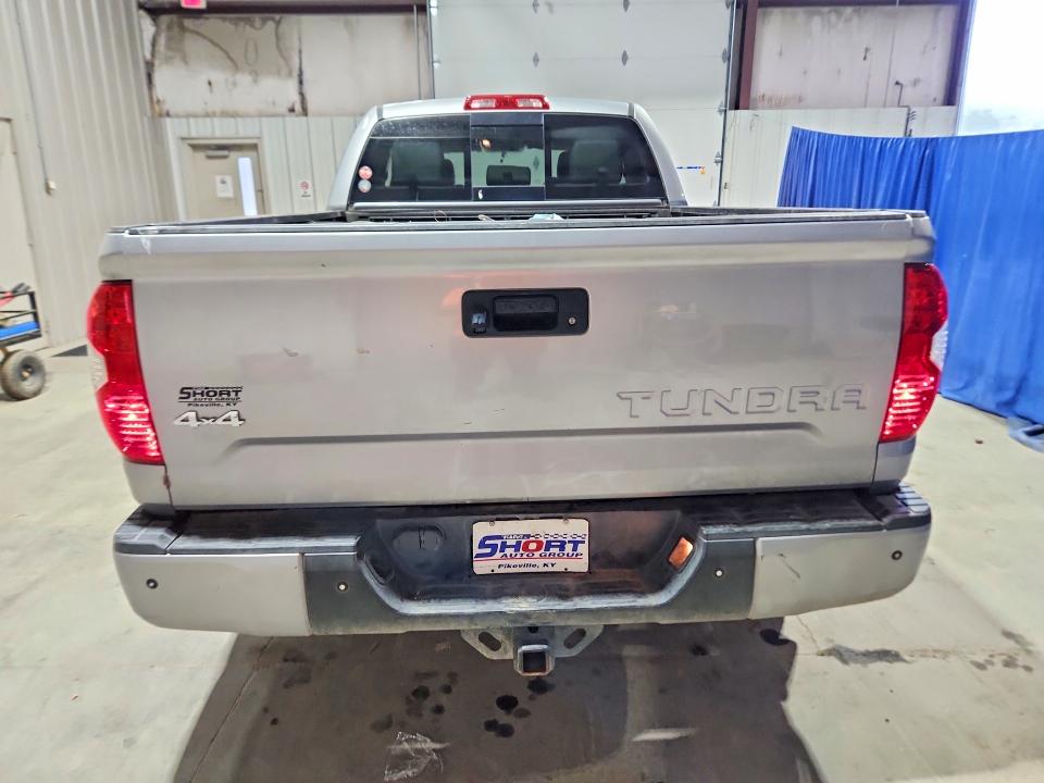 Photo 6 from auction – 2017 TOYOTA TUNDRA with VIN 5TFBY5F19HX609475