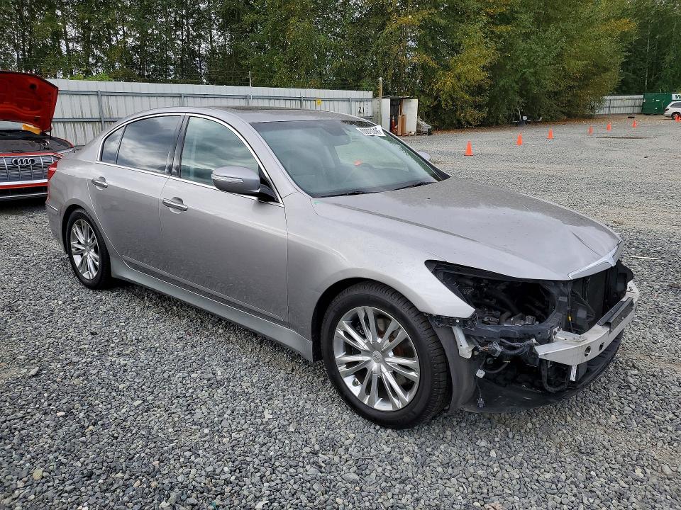 Photo 4 from auction – 2013 HYUNDAI GENESIS with VIN KMHGC4DD8DU240868