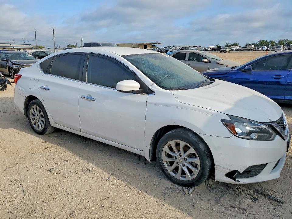 Photo 4 from auction – 2019 NISSAN SENTRA with VIN 3N1AB7AP4KY326186