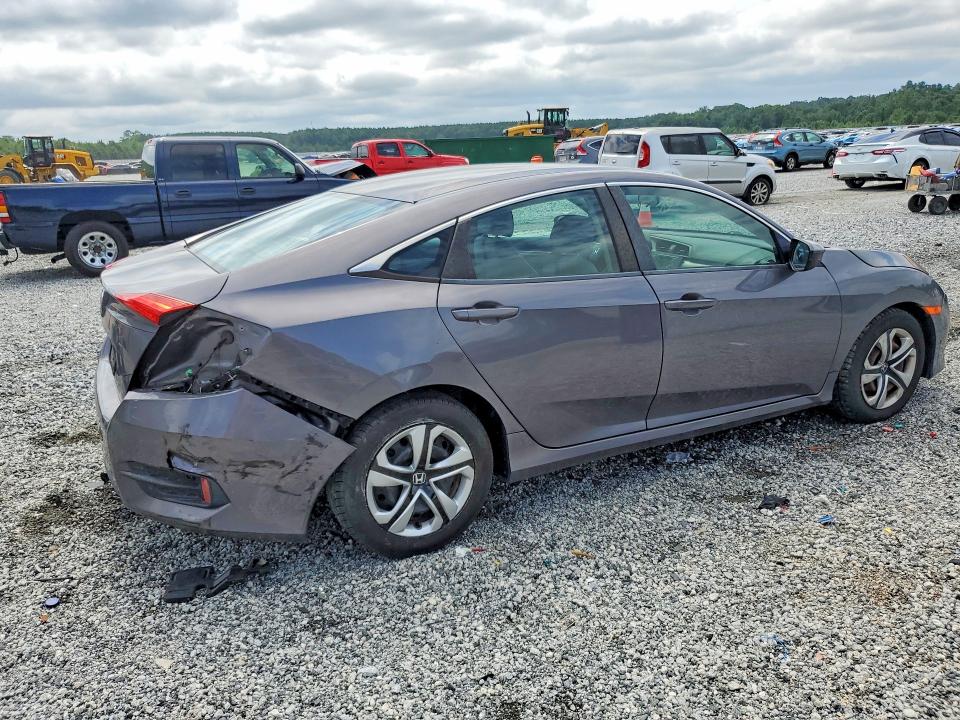 Photo 3 from auction – 2018 HONDA CIVIC with VIN 2HGFC2F58JH580693