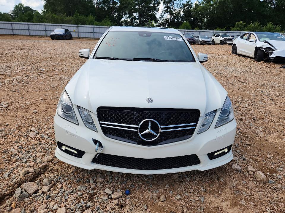 Photo 5 from auction – 2011 MERCEDES-BENZ E with VIN WDDHF5GB3BA426452