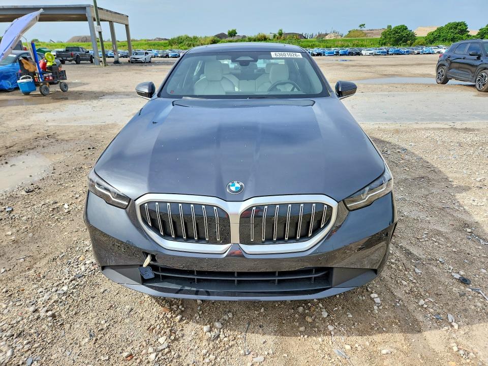 Photo 5 from auction – 2024 BMW 530 with VIN WBA43FJ04RCS78094