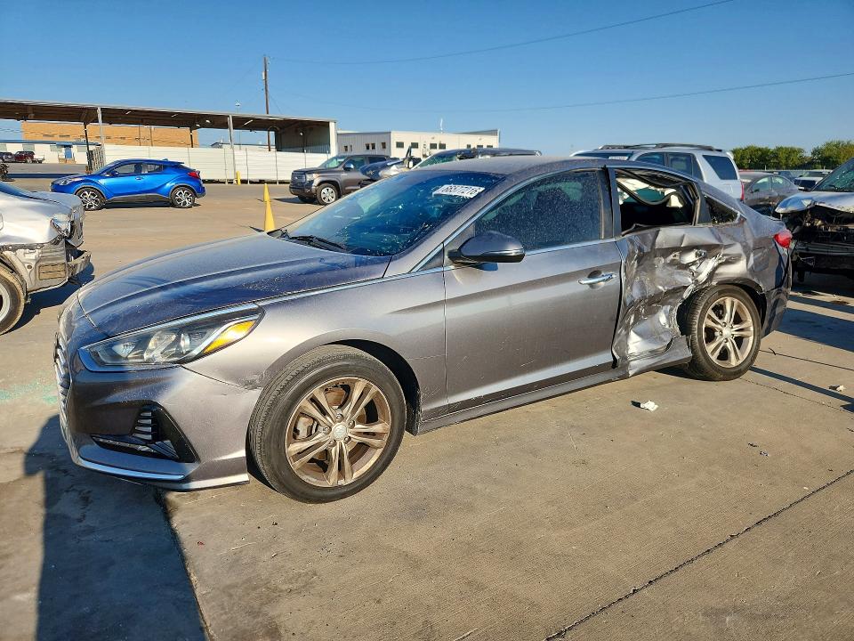 HYUNDAI SONATA 2018 with VIN 5NPE34AF5JH674124 - Photo from auction
