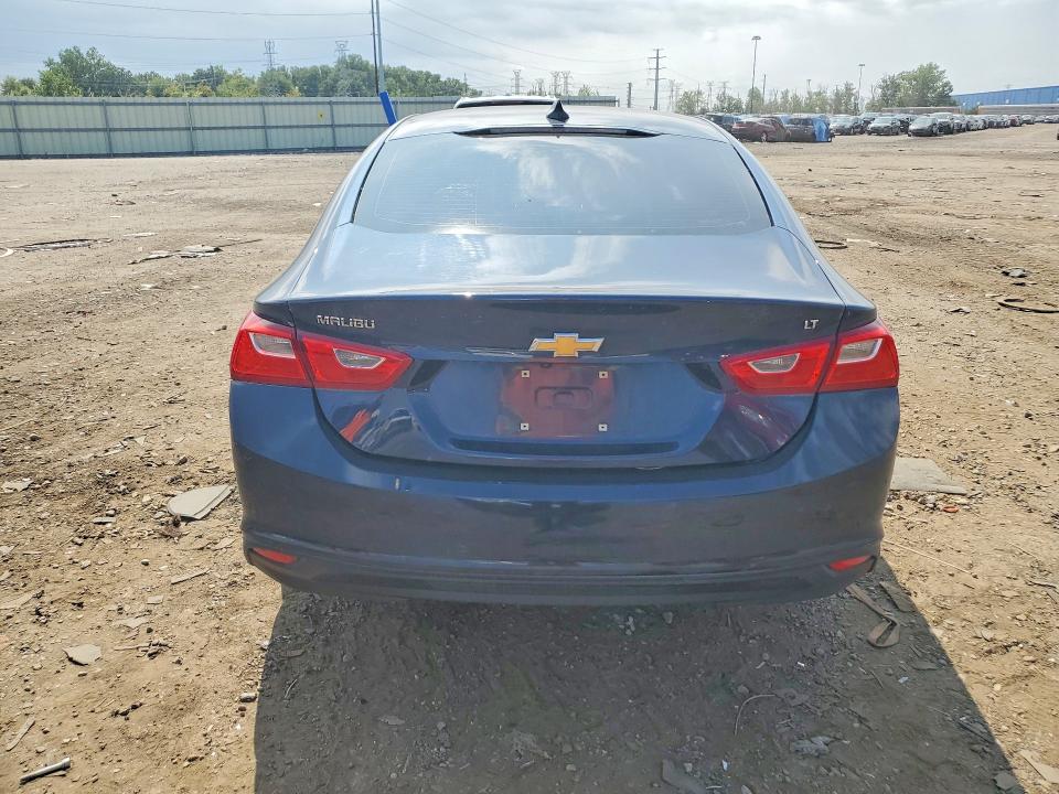 Photo 6 from auction – 2016 CHEVROLET MALIBU with VIN 1G1ZE5ST7GF338301