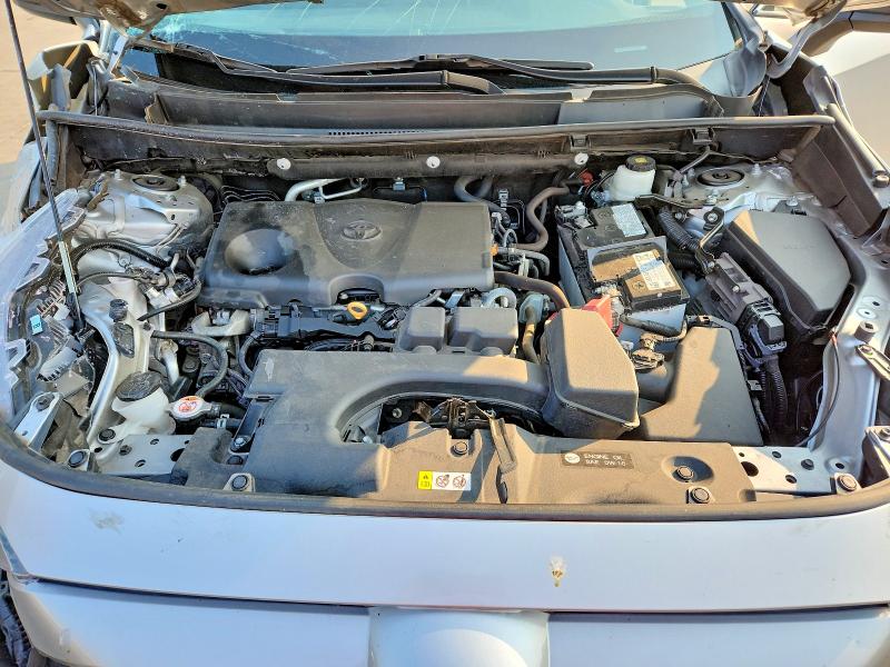 Photo 11 from auction – 2022 TOYOTA RAV4 with VIN 2T3F1RFV2NW275774