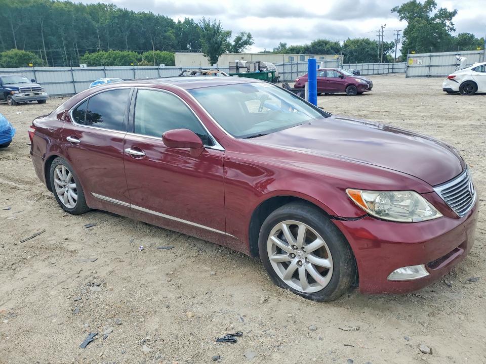 Photo 4 from auction – 2007 LEXUS LS with VIN JTHBL46F375006261