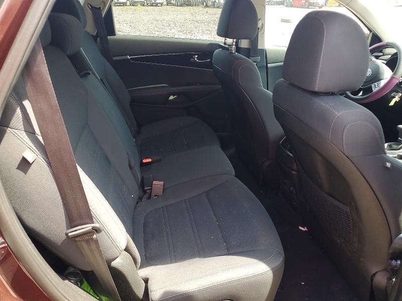 Zdjęcie 11 z aukcji – 2019 KIA SORENTO z VIN 5XYPG4A35KG505636