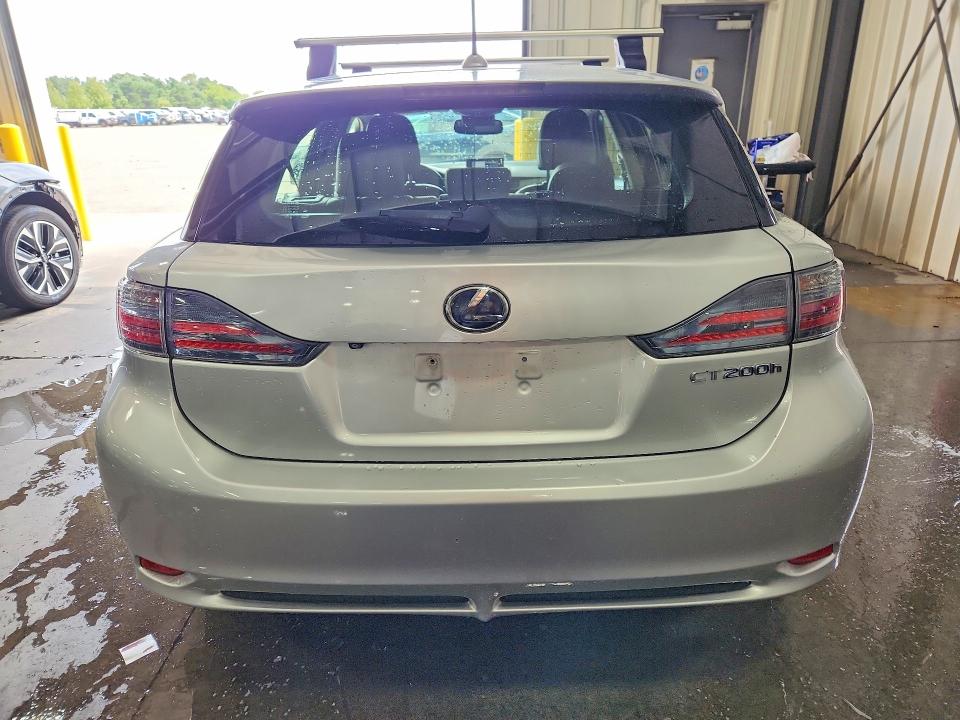 Photo 6 from auction – 2013 LEXUS CT with VIN JTHKD5BHXD2135301