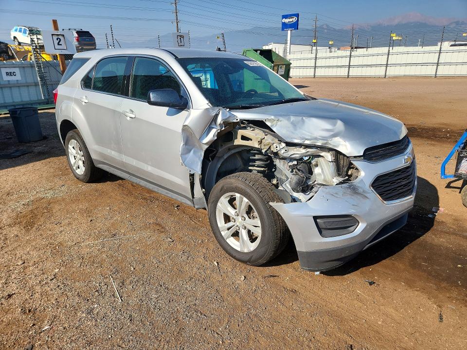 Photo 4 from auction – 2017 CHEVROLET EQUINOX with VIN 2GNALBEK8H1573754