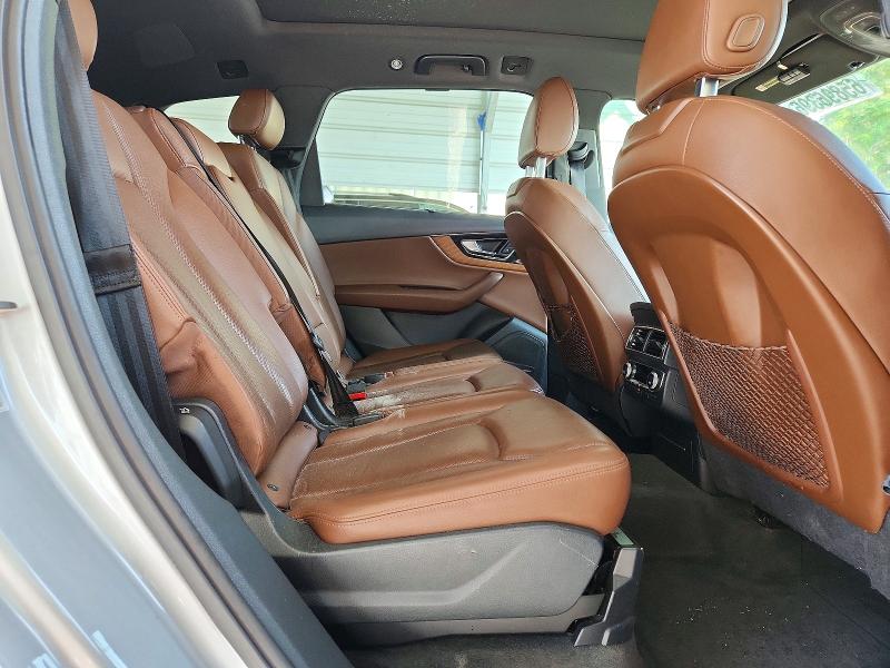 Photo 11 from auction – 2017 AUDI Q7 with VIN WA1VAAF75HD013564
