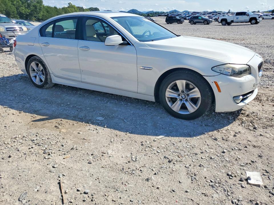 Photo 4 from auction – 2013 BMW 528 with VIN WBAXG5C50DD231636
