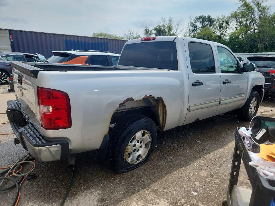 Photo 3 from auction – 2010 CHEVROLET SILVERADO with VIN 3GCRCSE30AG133139