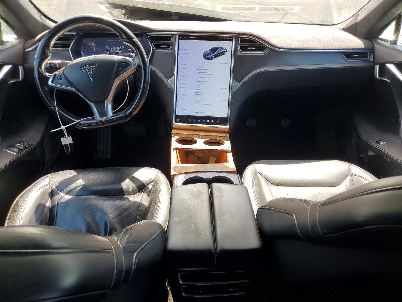 Фото 8 с аукциона – 2015 TESLA MODEL S с VIN 5YJSA1E22FF116364