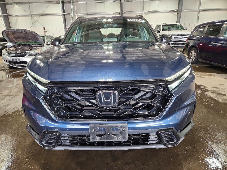 Photo 5 from auction – 2023 HONDA CR-V with VIN 7FARS6H56PE035033