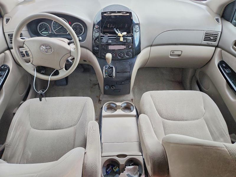 Photo 8 from auction – 2005 TOYOTA SIENNA with VIN 5TDZA23C05S304830