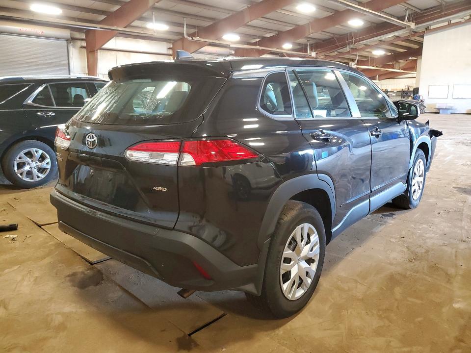 Photo 3 from auction – 2023 TOYOTA COROLLA CROSS with VIN 7MUAAABG2PV064202