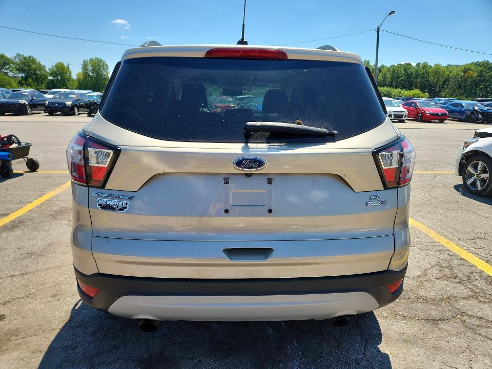 Photo 6 from auction – 2017 FORD ESCAPE with VIN 1FMCU9GD8HUD54685