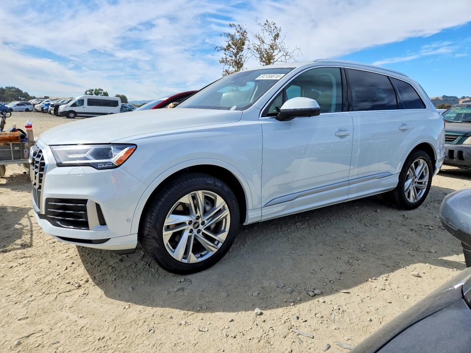 Photo 1 from auction – 2021 AUDI Q7 with VIN WA1LXAF77MD022170