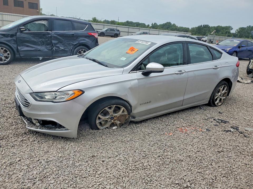FORD FUSION 2018 with VIN 3FA6P0UU3JR100202 - Photo from auction