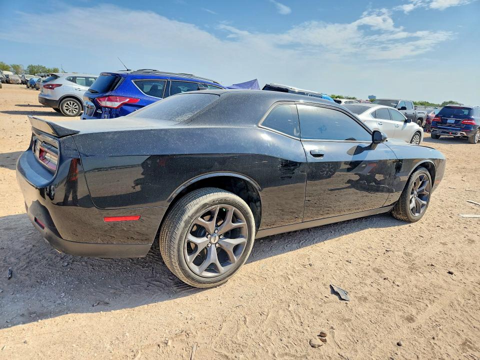 Снимка 3 от търг – 2018 DODGE CHALLENGER с VIN 2C3CDZAG1JH322150